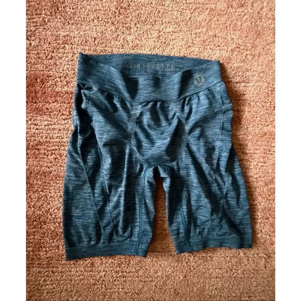 Lululemon Blue Heathered Seamless Bike Shorts Size S/P High Rise